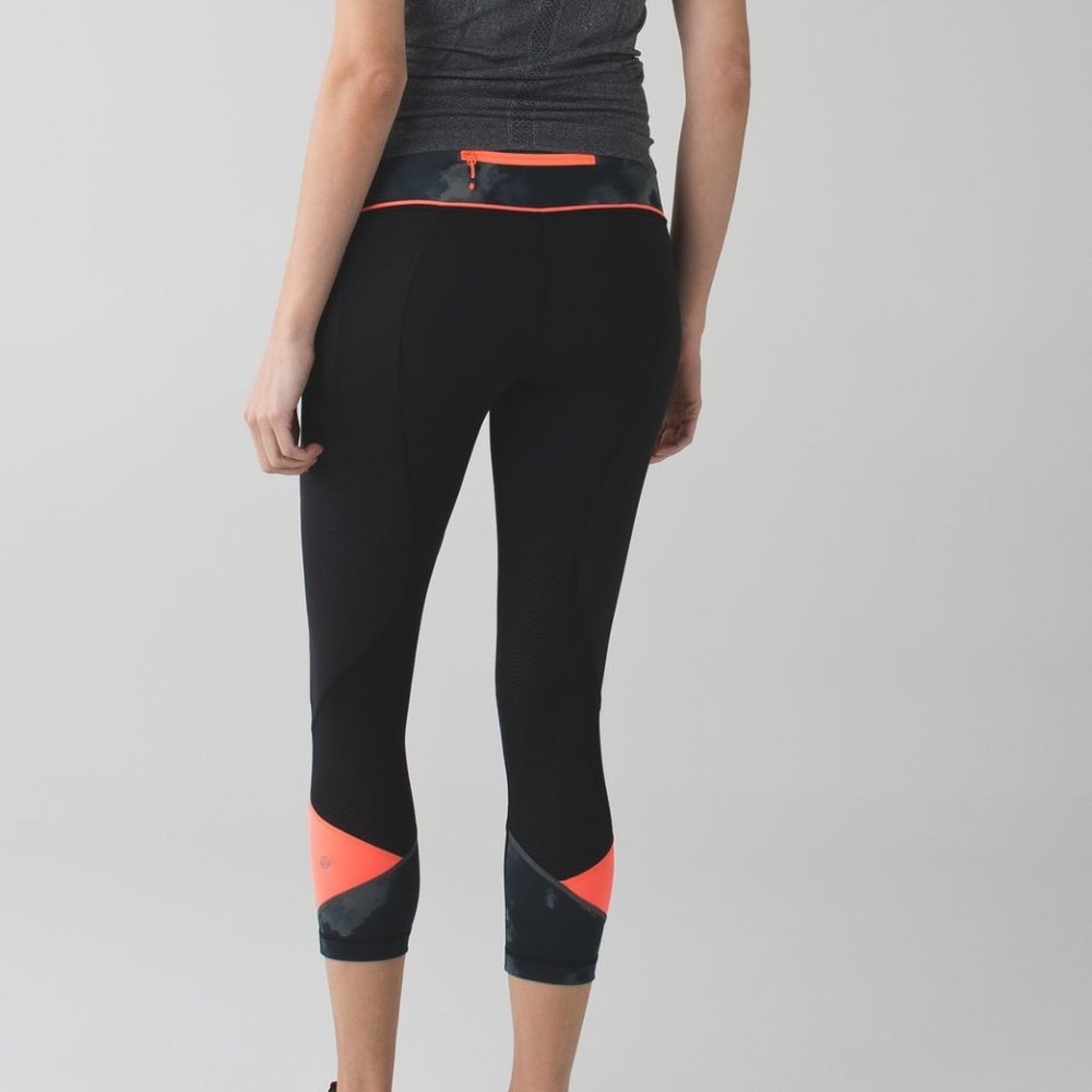Lululemon pace rival crop 22”- size 8